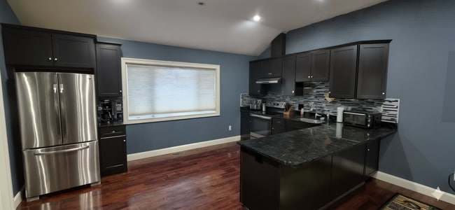 Building Photo - 6 Proctor Rd