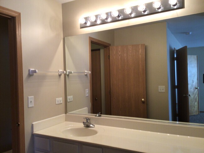 Building Photo - 21558 Eich Drive