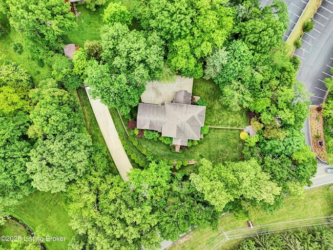 Building Photo - 560 N Hubbards Ln
