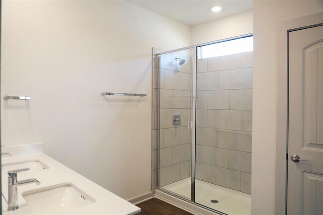 Building Photo - 3113 Bragg Pl