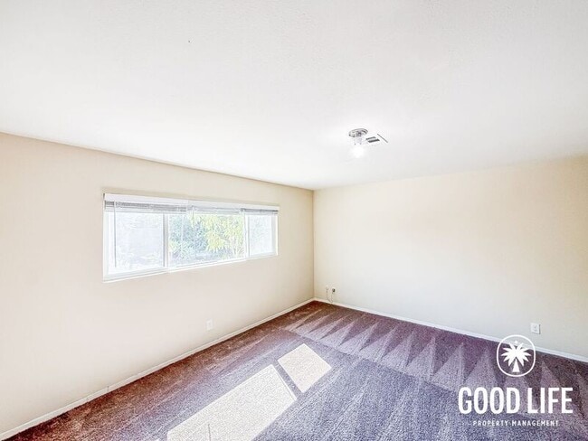 Building Photo - 9312 Alderbury St