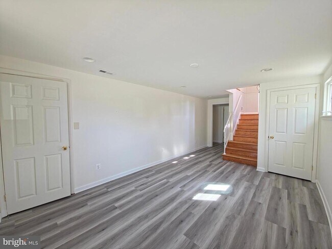 Building Photo - 12111 Portree Dr