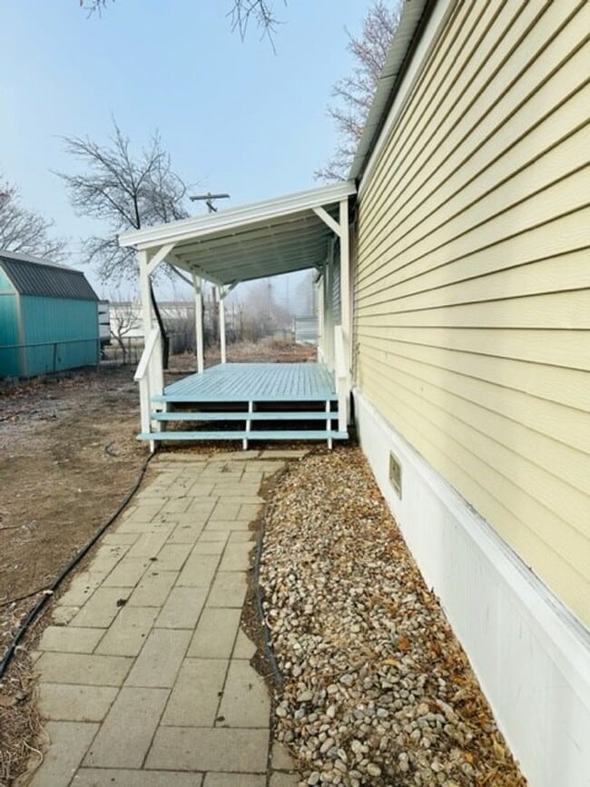 Building Photo - Newly Remodeled 3 bed/2 bath in Hamilton