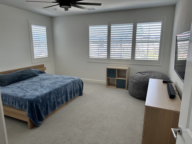 The master bedroom (the 2nd bedroom) - 1272 E Providence Loop