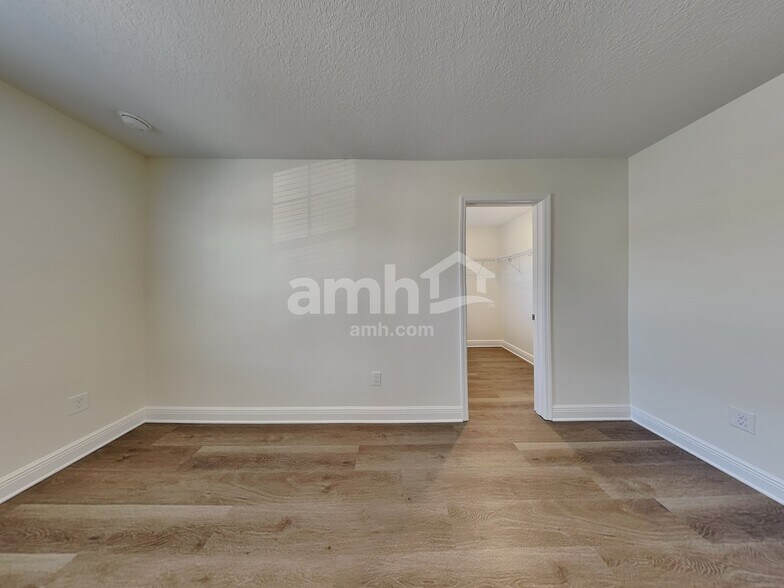 Building Photo - 4855 Rio Grande Cv