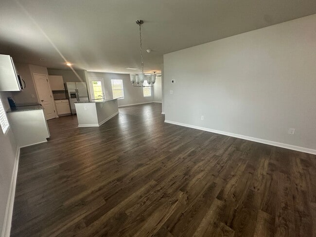 Building Photo - 191 Hornet Dr