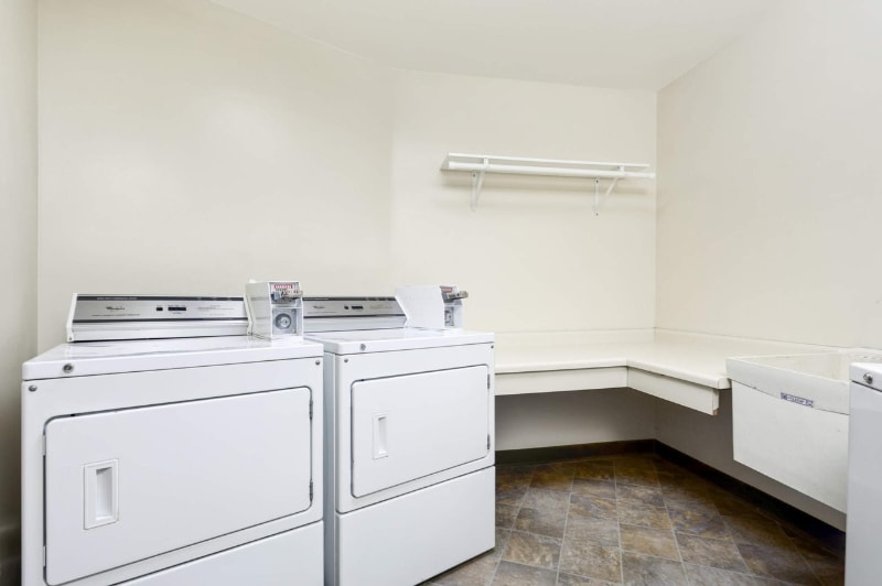 Building Photo - 720 3rd Ave NE