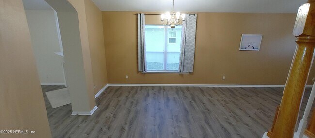 Building Photo - 10542 Castlebar Glen Dr S