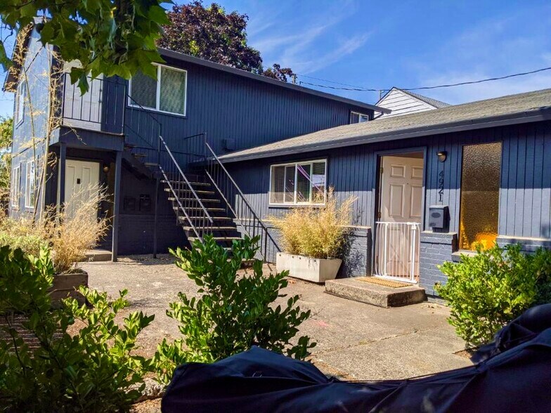 Building Photo - 4923 SE 71st Ave