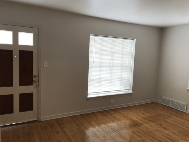 Building Photo - 5243 N 49th St