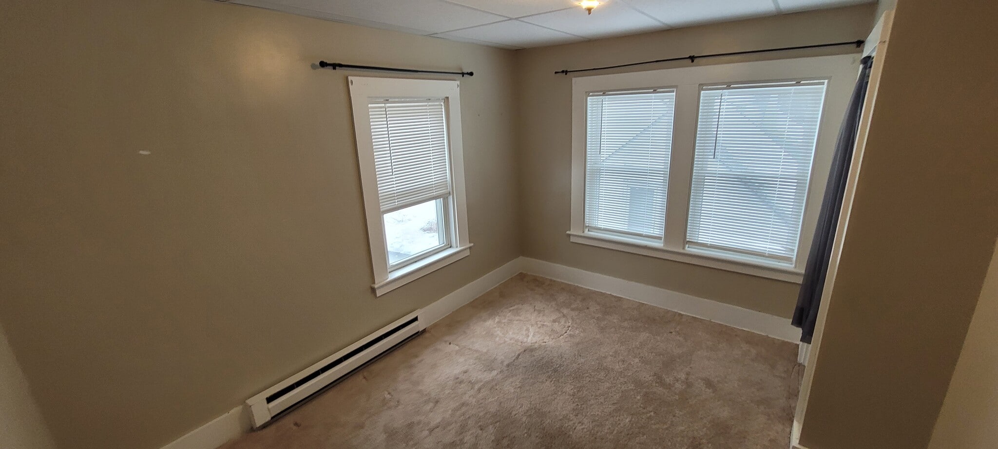 Building Photo - 415 Stillwater Ave