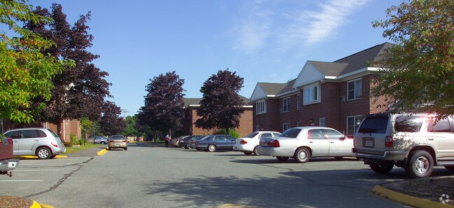 Building Photo - 100 N Carl Annon Ct