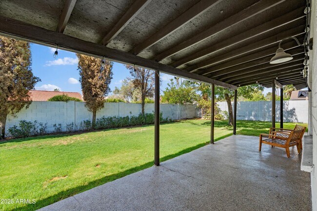 Building Photo - 4837 E Pershing Ave