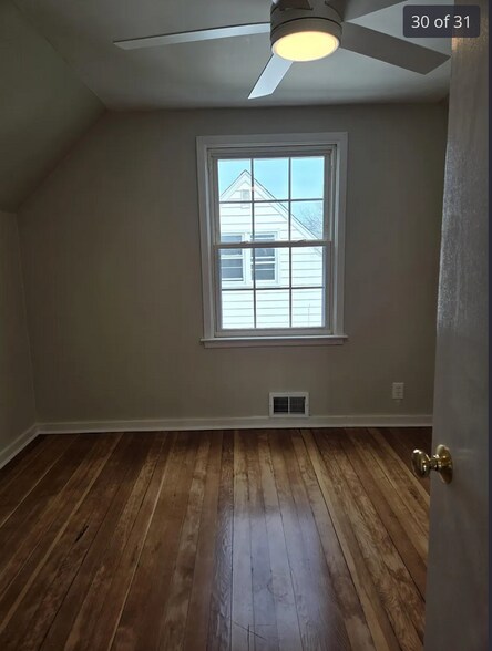 Building Photo - 38 Hartland St
