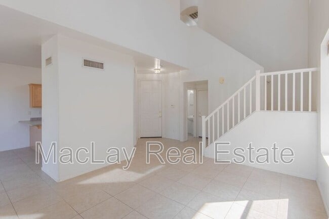 Building Photo - 16828 S Blue Ct