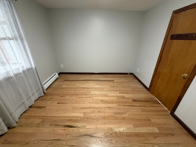 Building Photo - 365 West Ave