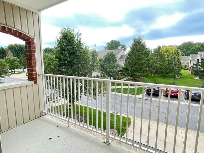 Building Photo - 54274 E Annsbury Cir