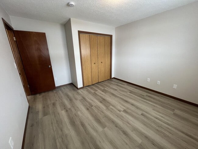 Building Photo - 2210 18th Ave SE