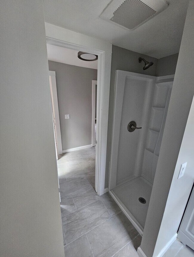 Building Photo - 101-103 Culvert St, Torrington