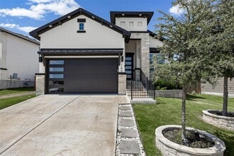 Building Photo - 140 Caterpillar Ln