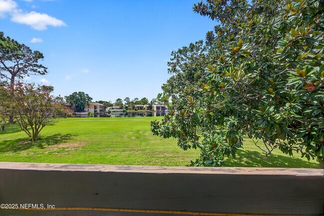 Building Photo - 7622 Las Palmas Way