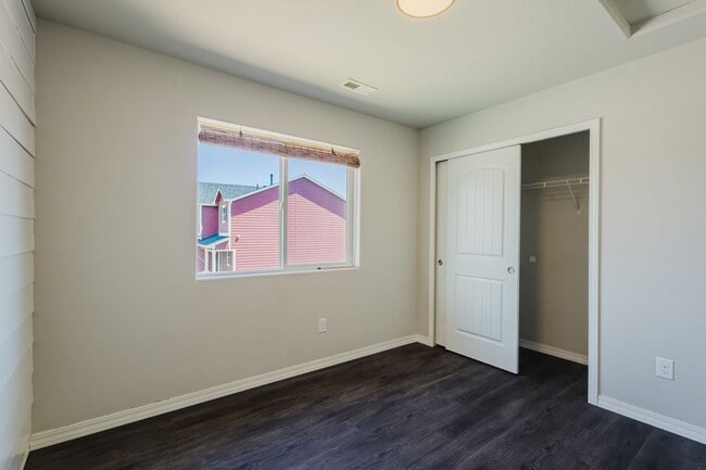 Building Photo - Beautiful 3-Bedroom Home in Ventana | Pool Community Near Fort Carson