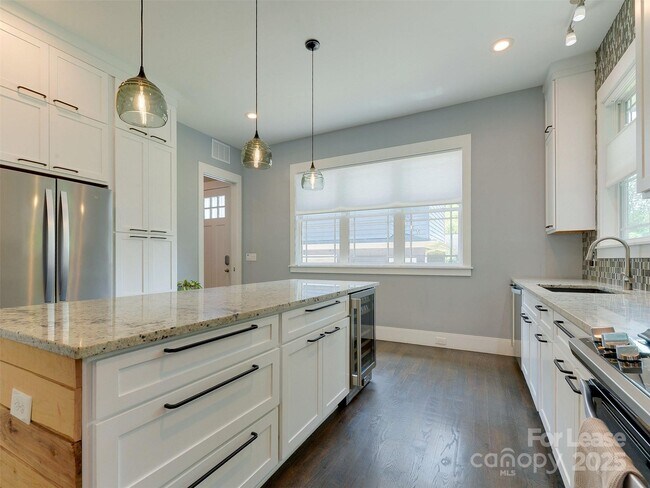Building Photo - 3024 Yadkin Ave