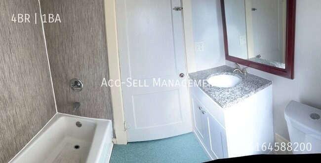 Building Photo - 618 Adams St SE