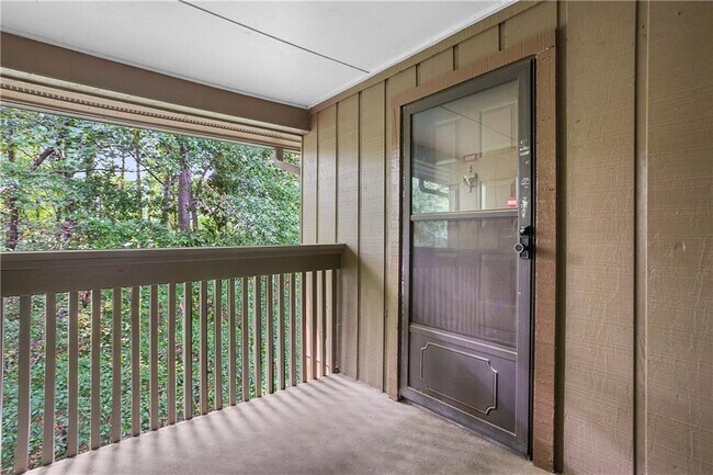 Building Photo - 1006 Dunbar Dr