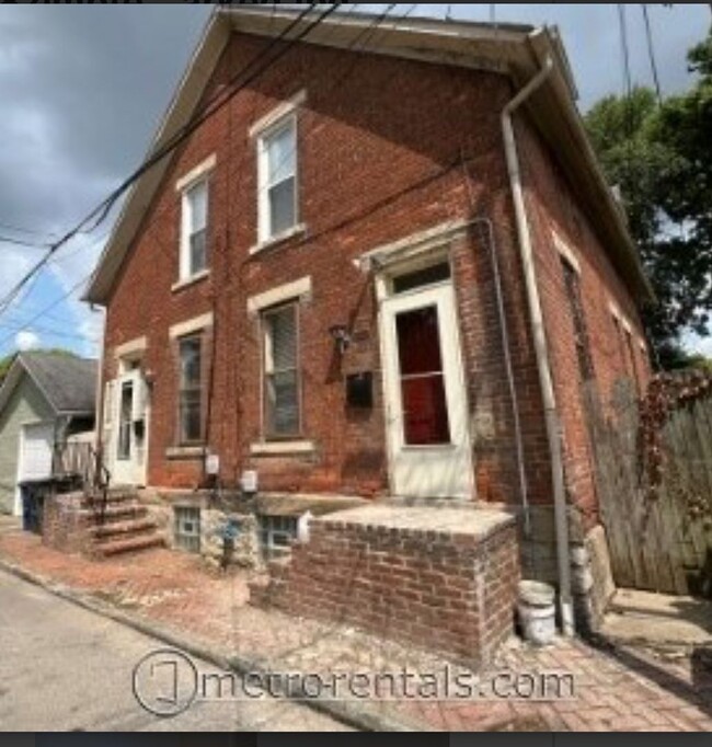 Building Photo - 426-428 Zimpfer
