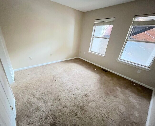 Building Photo - 205 Westover Ave