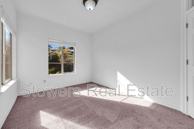 Building Photo - 6044 Claret Ct