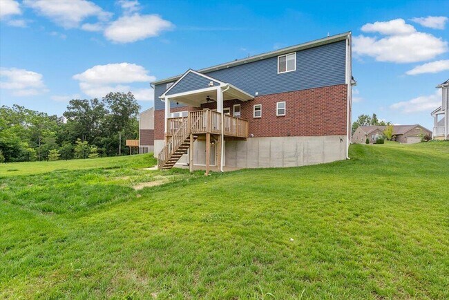 Building Photo - 1618 Ravine Trl