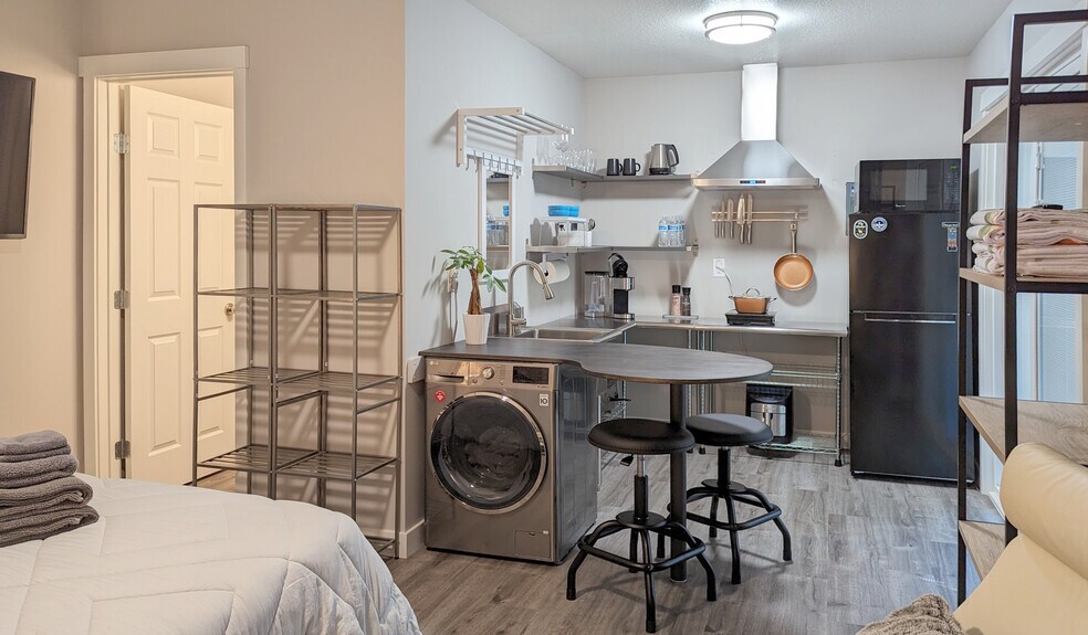 Building Photo - 163 Bilmarsan Dr