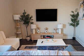 Building Photo - 112 N Boston Ave