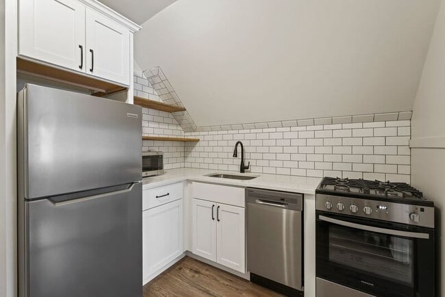 Building Photo - 101 Union Ave