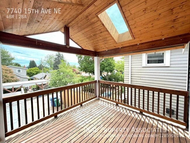 Building Photo - 7740 15th Ave NE