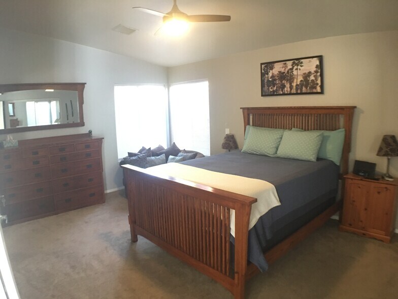 Spacious bedroom (queen) for relaxing at the end of your day. - 68820 Risueno Road