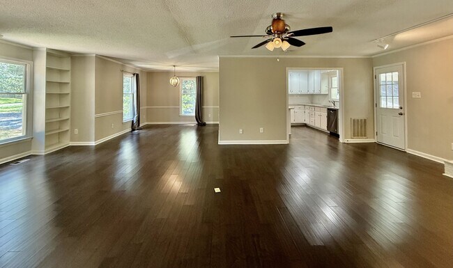 Building Photo - 3129 Marywood Dr