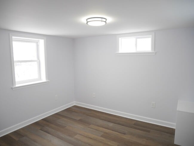 Building Photo - Modern Comfort Meets Prime Location: 3-Bedroom, 4-Bathroom Gem in Parkville, MD!