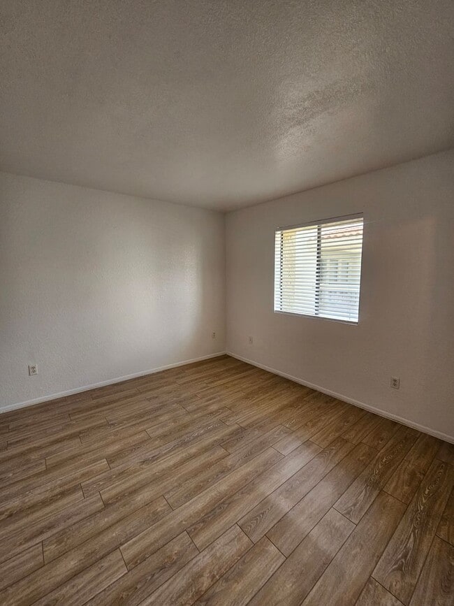Building Photo - 1 Bedroom Condo - Old Town Scottsdale/ASU ...