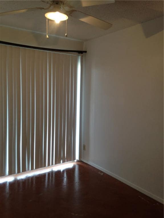 Building Photo - 500 E Riverside Dr