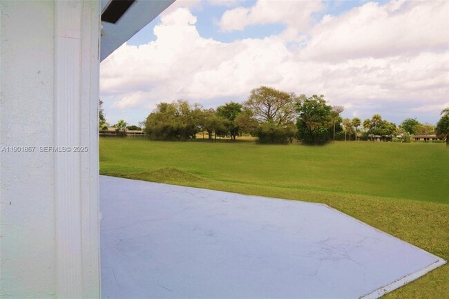 Building Photo - 6003 Umbrella Tree Ln