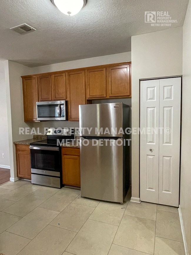 Building Photo - SPRING INTO A NEW HOME