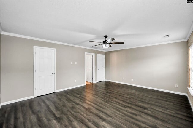 Building Photo - 331 Bracken Dr