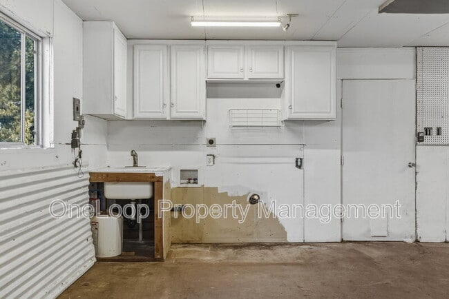 Building Photo - 2823 Polk Rd