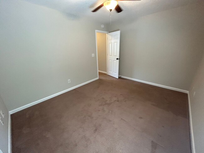 Building Photo - 2/2.5 Townhome in Cartersville- $1395