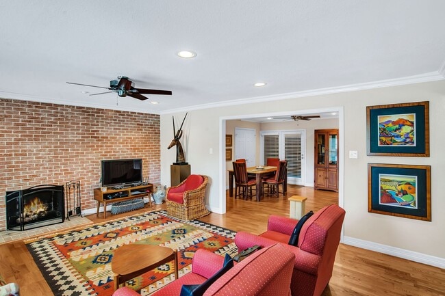 Building Photo - A must see Dallas Condo!