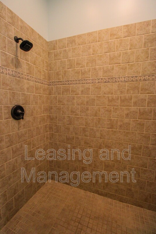 Building Photo - 1666 Back Creek Rd