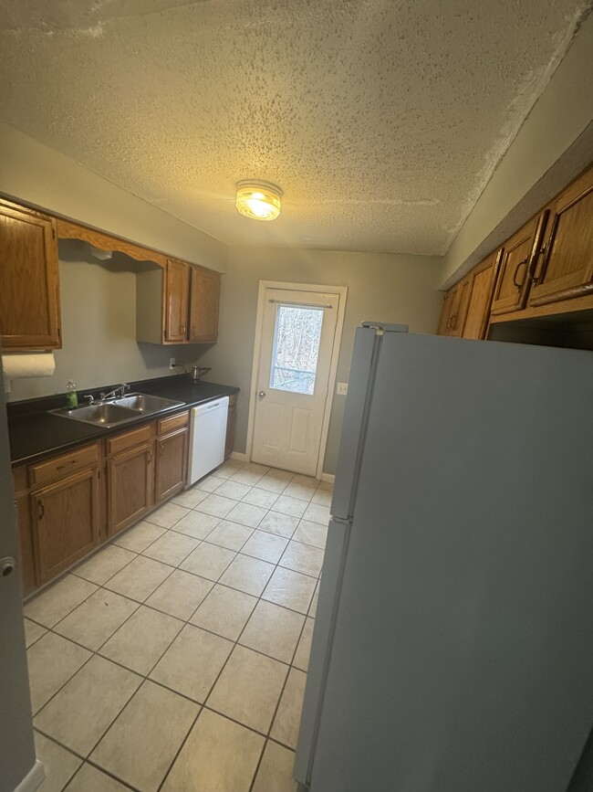 Building Photo - 14 Kelley St